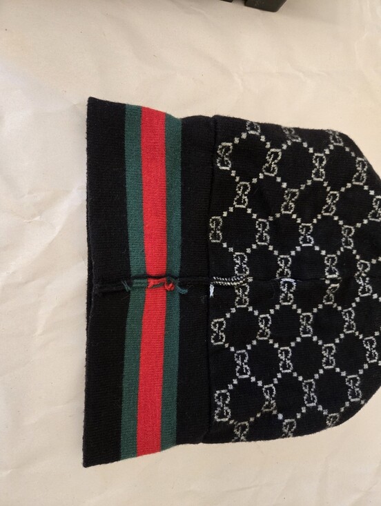 Gucci Women\'s Sz S Beanie Interlocking Knitted Double G\'S Gold Tone Bee Pom Pom main image 6